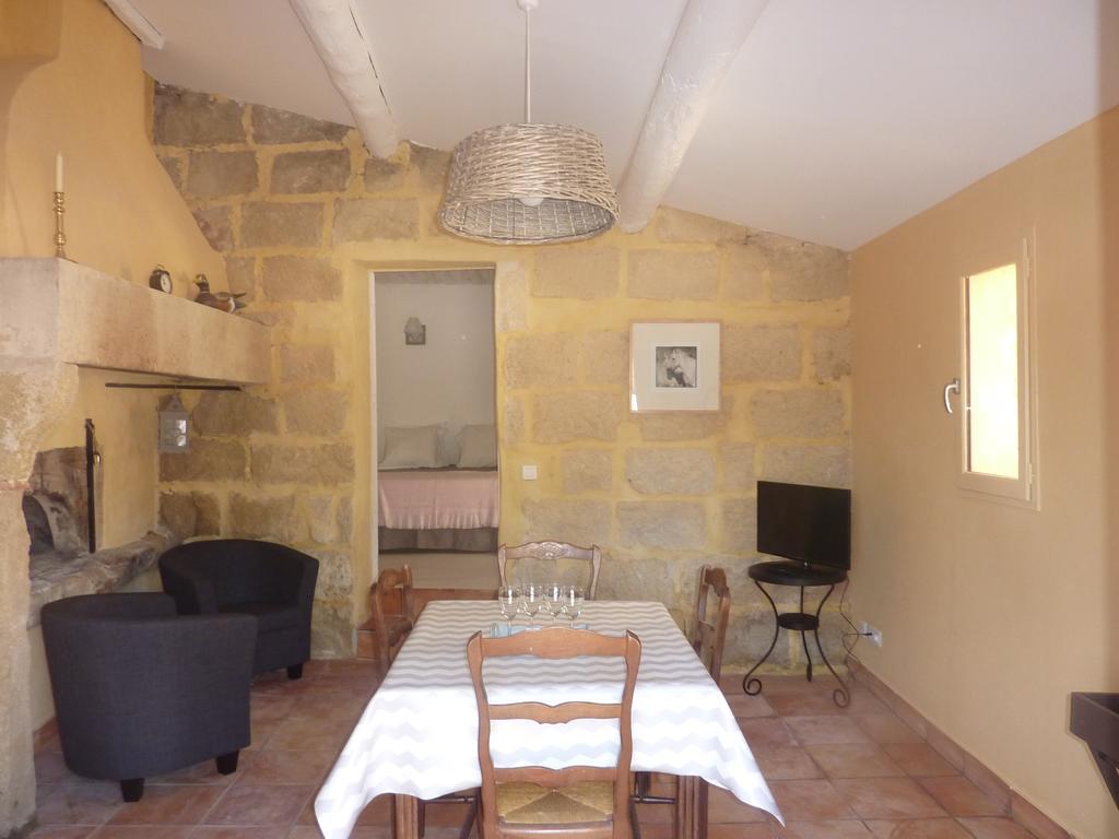 Appartement Mas du Notaire à Gallician Chambre photo